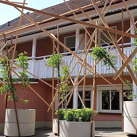 Kirchenwirt Kunsthotel Hotel *